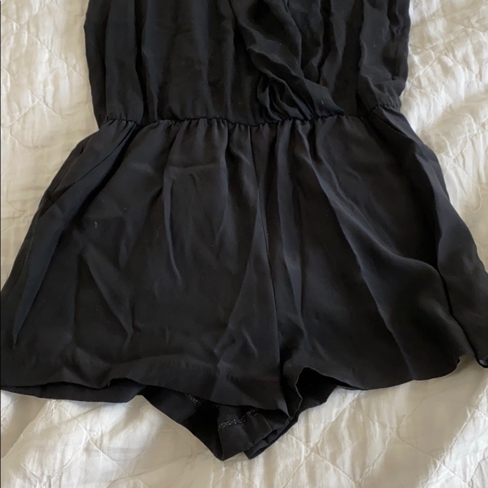 Romper - Picture 2 of 3